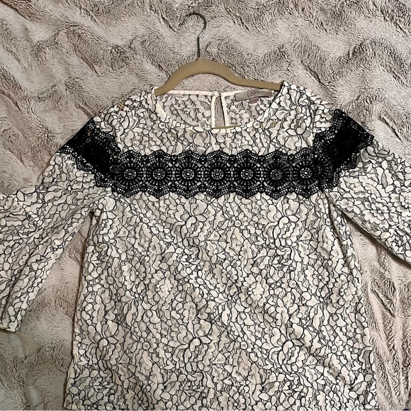 Ann Taylor Loft, Lace Quarter Sleeve, Black and White, Size XS - Picture 2 of 5
